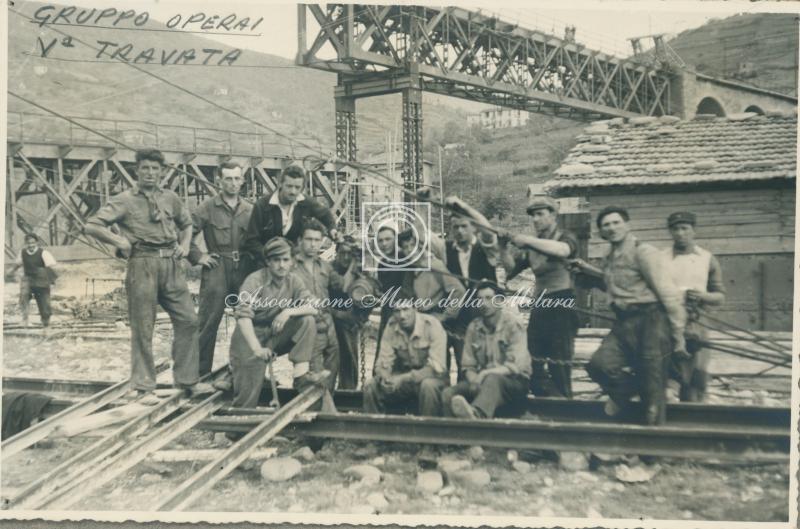 Maestranze operaie in posa - ponte ferroviario di Borgotaro
