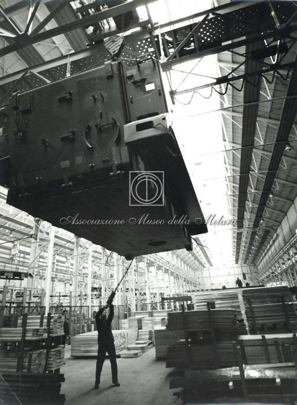 Sollevamento scafo VTT (2)