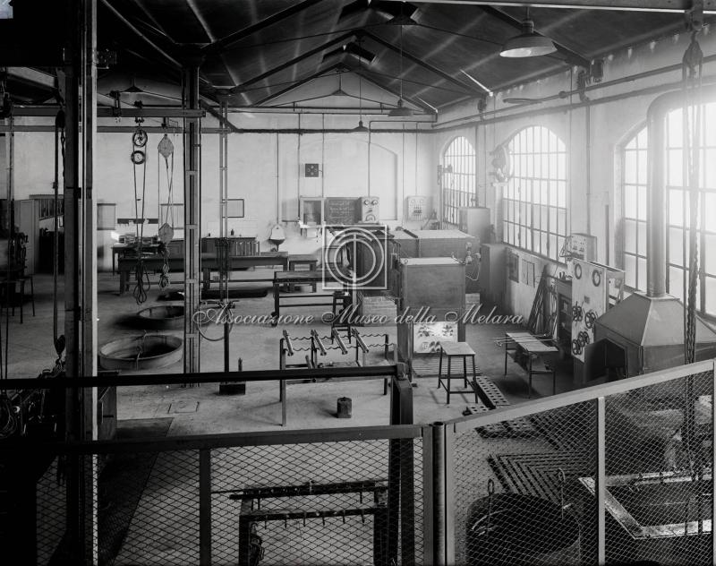 Interno dello stabilimento. Reparto trattamenti termici (6)