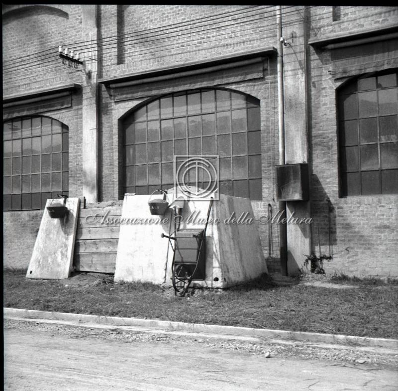 Esterno di stabilimento - Attrezzi da lavoro