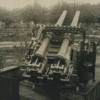 Affusto binato navale 102/45